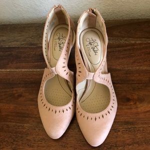 Life Stride Blush Pink Faux Suede Heel